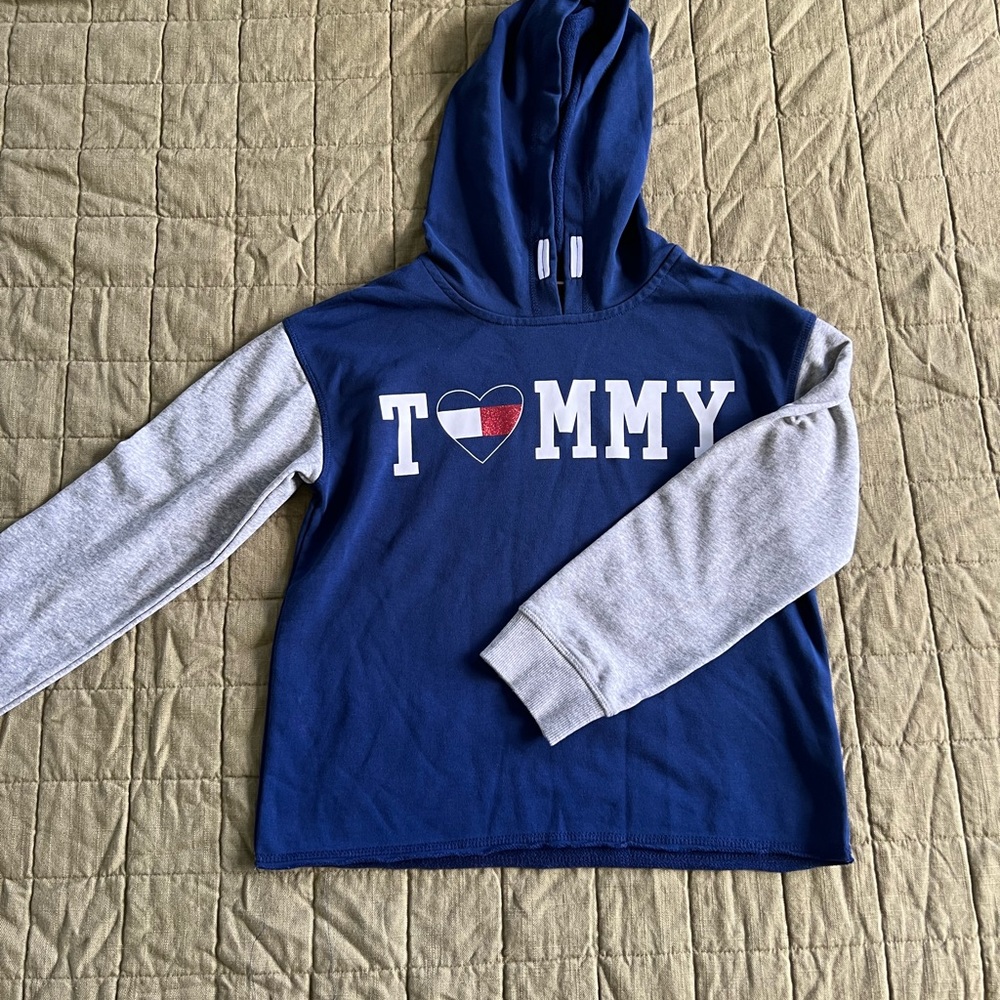 Tommy Hilfiger youth sweatshirt